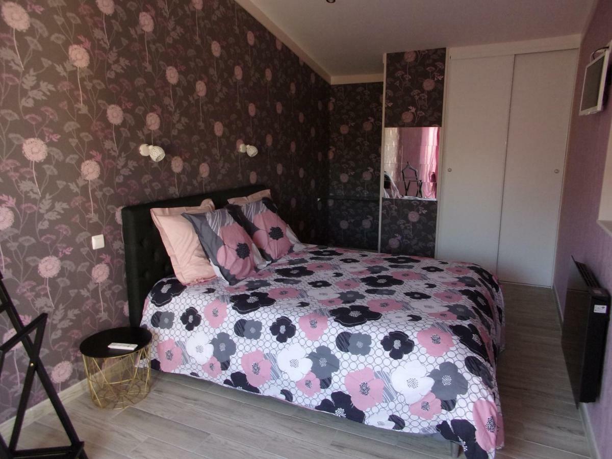 Apartament 19 Rue Du Cadran Montmorillon Zewnętrze zdjęcie